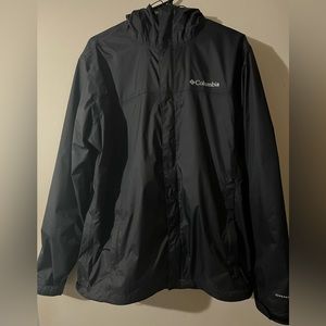 Columbia rain jacket size M